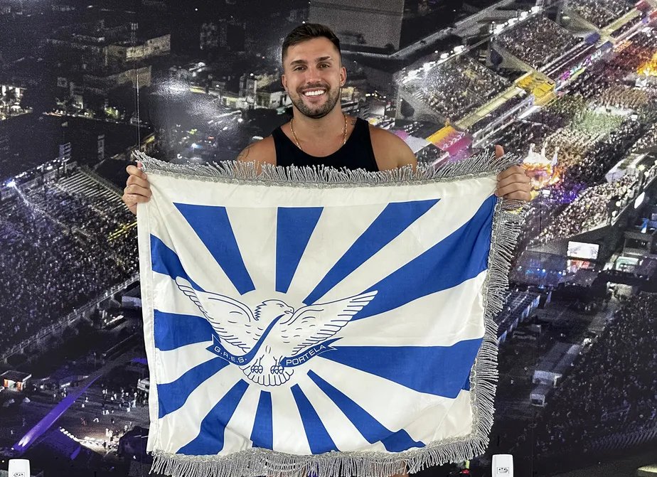 quem's tweet photo. Arthur Picoli vai desfilar na Portela no Carnaval 2023 - https://t.co/07hH5XdoJr https://t.co/p1AND1UblB