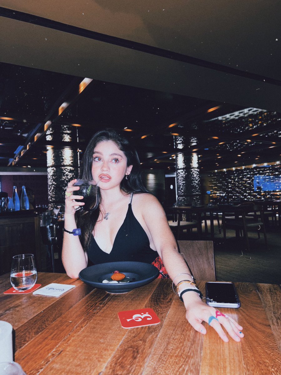 KAROL SEVILLA tweet media