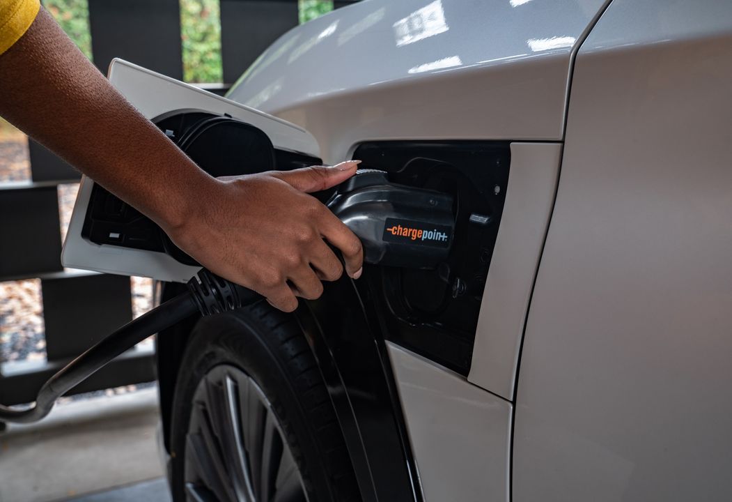 Lexus, ChargePoint and Qmerit elevate the all-new RZ 450e home and public charging experience. Learn more: tinyurl.com/2kaj54ee