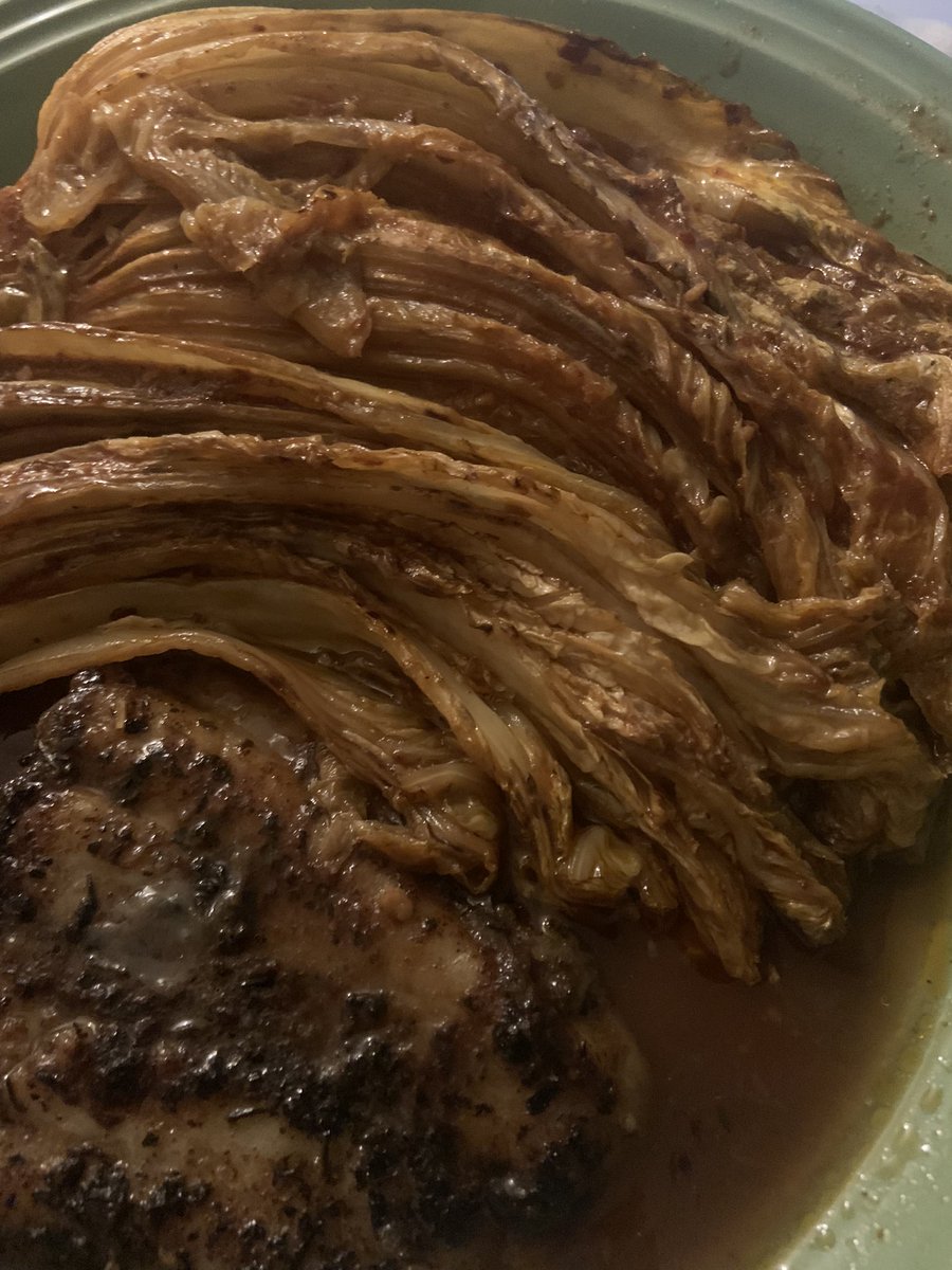 biancawelds's tweet photo. Today’s experiment: Melted Napa Cabbage from @cagrownofficial
Not pretty but went well with the last of my Baked Basa Fish Fillet
#PrimalBlueprint #PrimalCooking #Wildfit https://t.co/P7uiRiOYEx