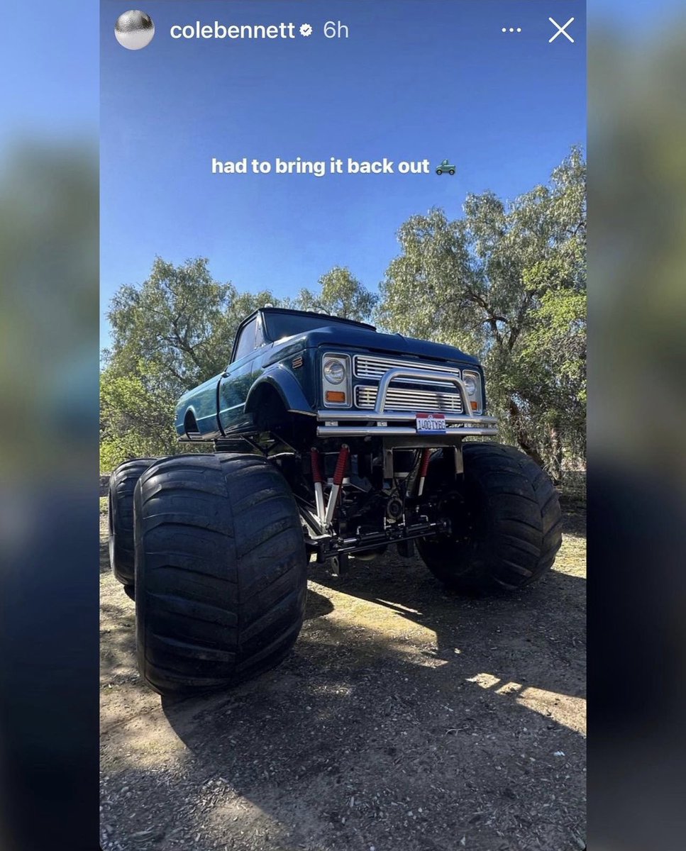 NewWaveHipHopp's tweet image. #TrippieRedd X #LilB X #ColeBennet Collab On The Way!
What’s your favorite lil b track?