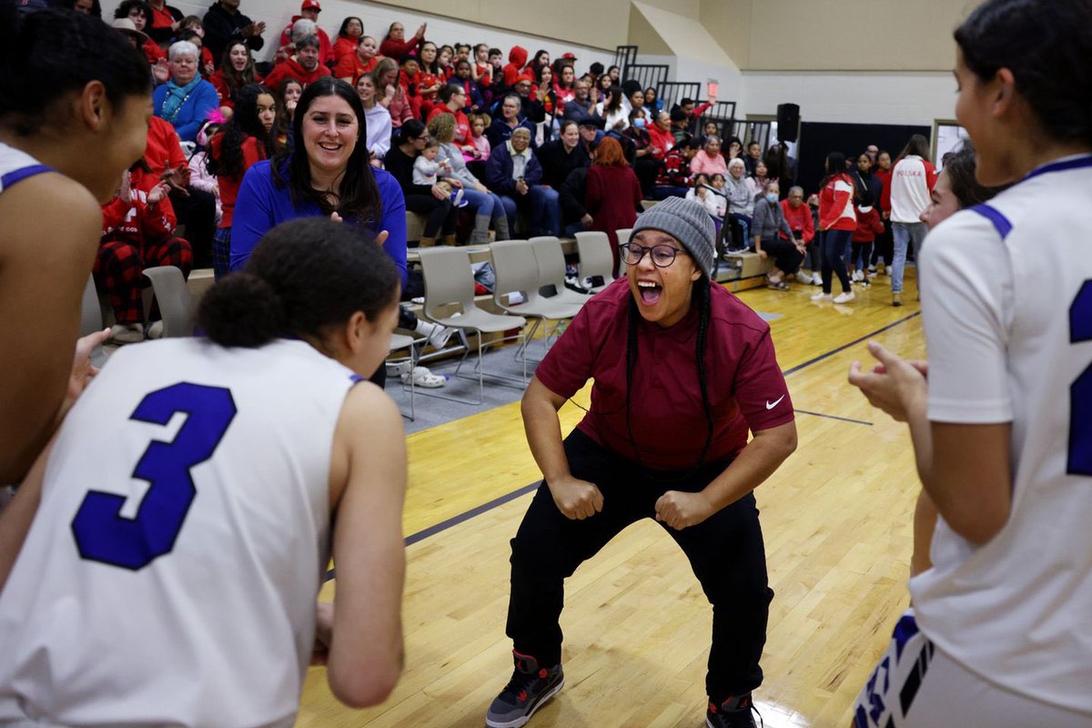 ethman43's tweet image. “They brought eyes upon a community that everyone thought disappeared.”

The @MashpeeHoopsGV team is proud to show its heavy Native American representation, and led by two star seniors, they’ve given tribe and town a special energy. 

For @GlobeSchools:
bostonglobe.com/2023/01/25/spo…