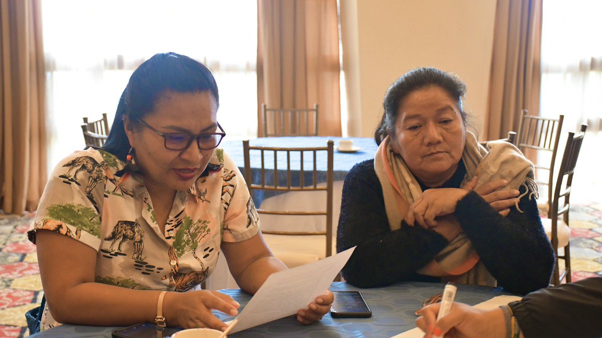 🗣La Coordinadora de Mujer de OPIAC, Fanny Kuiru, presenta el balance regional del primer año después de la I Cumbre de Mujeres. @Kuiru5Amazonas Las mujeres indígenas son sembradoras, curanderas, productoras, recolectoras y dadoras de vida ❤️