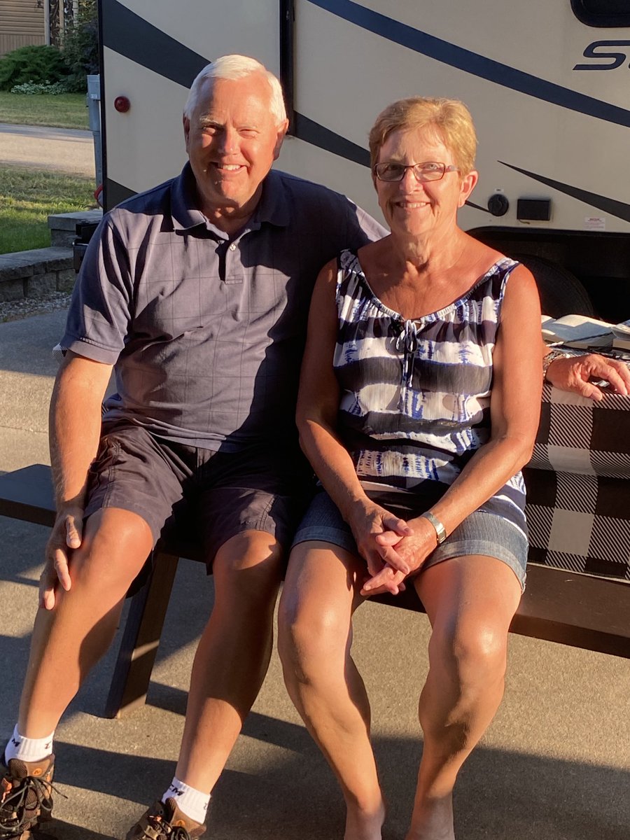 SheilaBauman1's tweet photo. My mom is fighting breast cancer right now. She stays so positive &amp; strong. She’s our warrior! Stay strong mom!!💗 #BellLetsTalk https://t.co/oAptCzGLkL