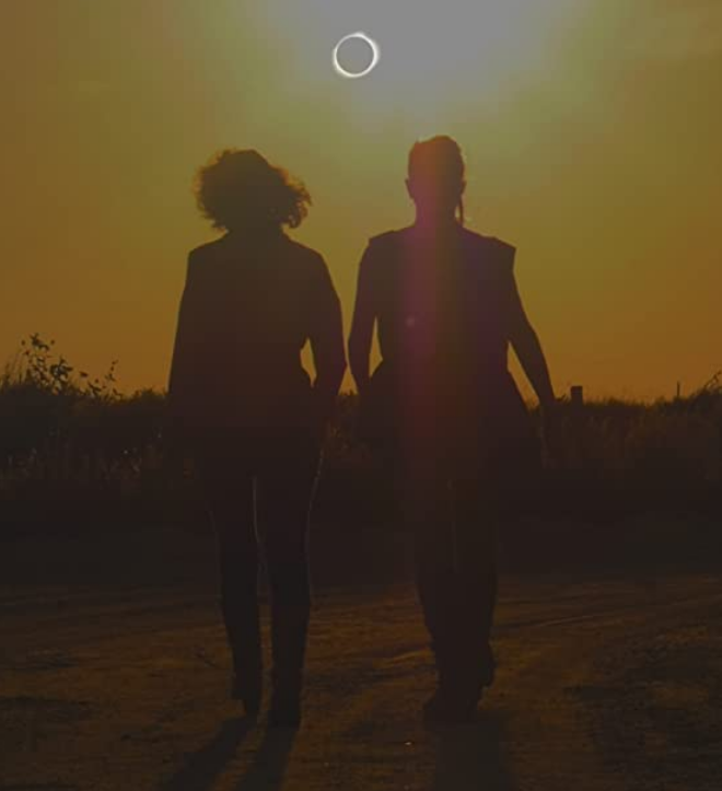 ReelWomensNetw1's tweet photo. #Drama 

Two estranged sisters amid tragedy unlock the truth to family secrets on a self-reflecting journey to see the Great American Eclipse.

Cast: #JulesHartley #DebraLordCooke and #ElissaPiszel

#InTheMoonsShadow #Drama #IndieFilm 
#StreamIt on #ReelWomensNetwork https://t.co/QeJpoyDGdH
