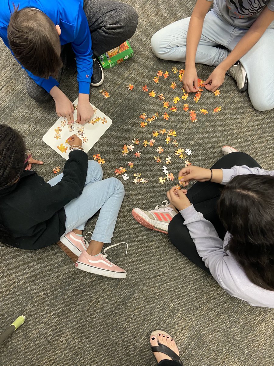 SESchlageter's tweet photo. Working together for a common goal https://t.co/PcGi1yJ0m2