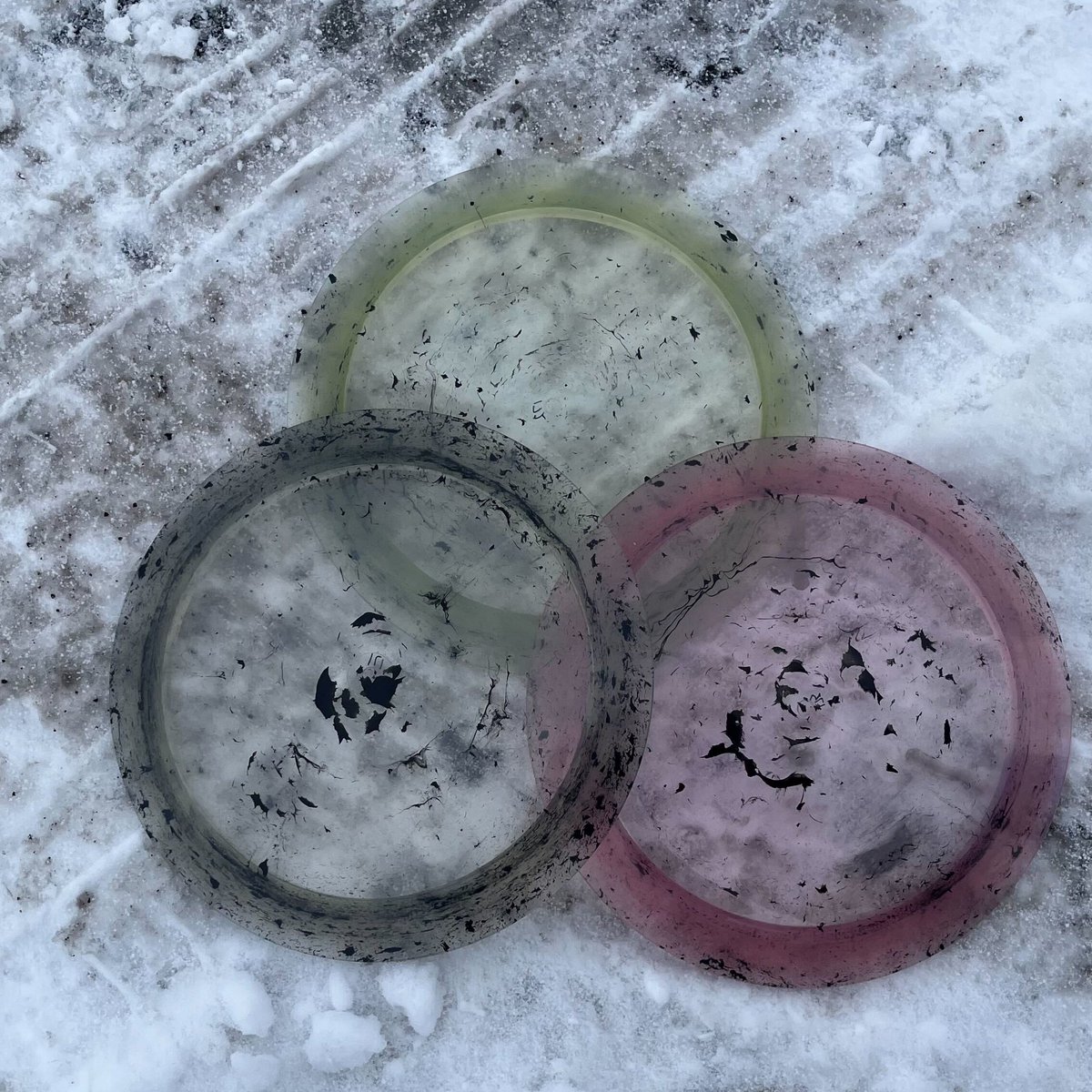 Here is a glimpse of the first prototypes of "Biohazard" plastic. Crystal clear with dirty specks and a flexible, grippy feel. Can't wait to make some Blackouts in this blend.