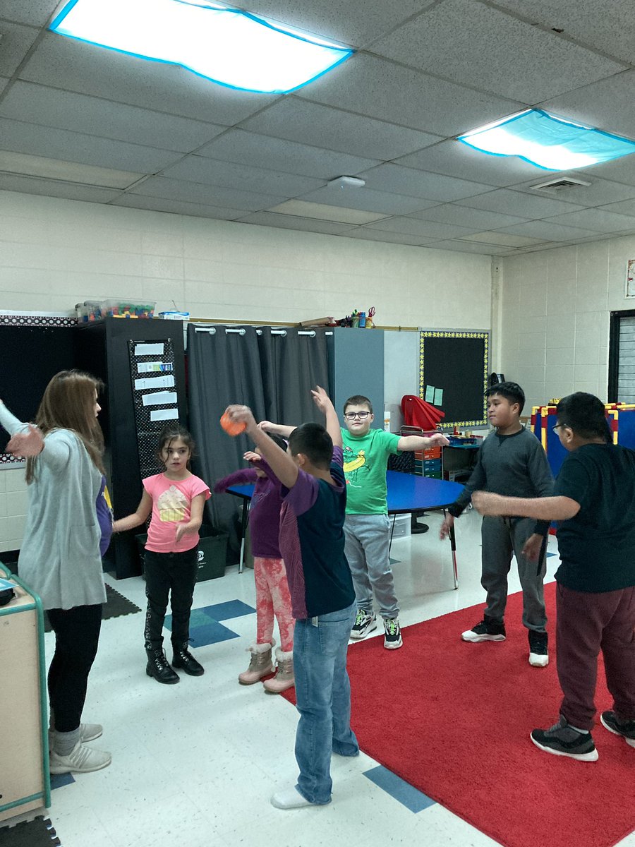 Christinia Hirsch tweet media