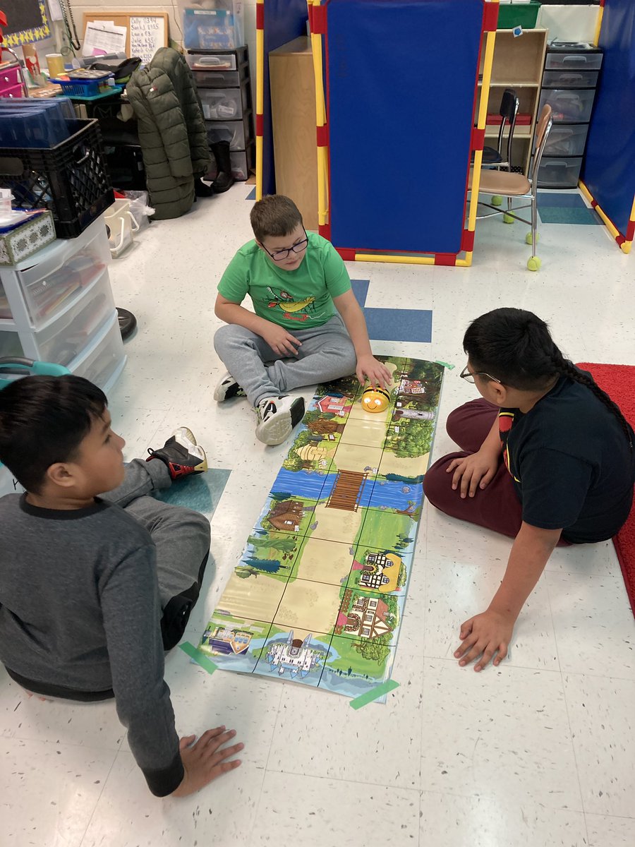 Christinia Hirsch tweet media