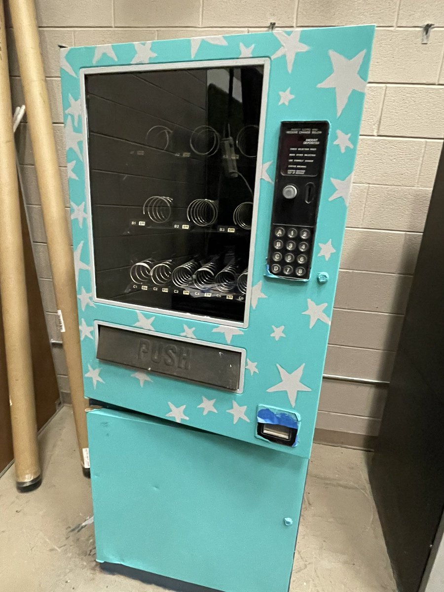 EmmaGraceRooker's tweet photo. Vending Machine done! @SGH_Dig_Arts https://t.co/E2zgnqK3ng
