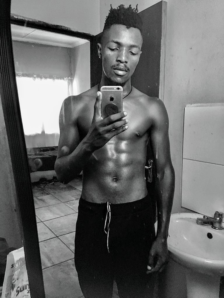 TopkingT's tweet image. I love  home workouts ❤️🥺🤞