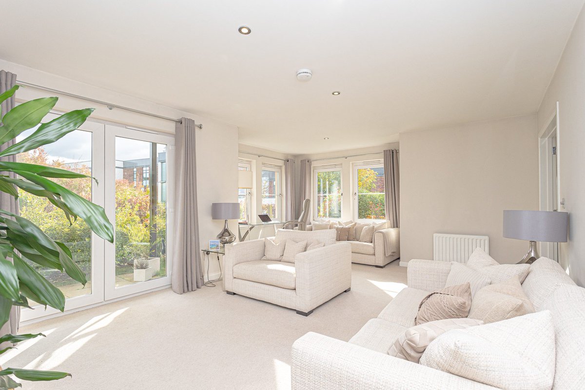 Check out this Apartment in Dunblane, Stirlingshire on Scotland's Property Guide.

Welcomed to the market is this ground floor apartment marketed by Halliday Homes. 

scotlandspropertyguide.com/property/mauri…