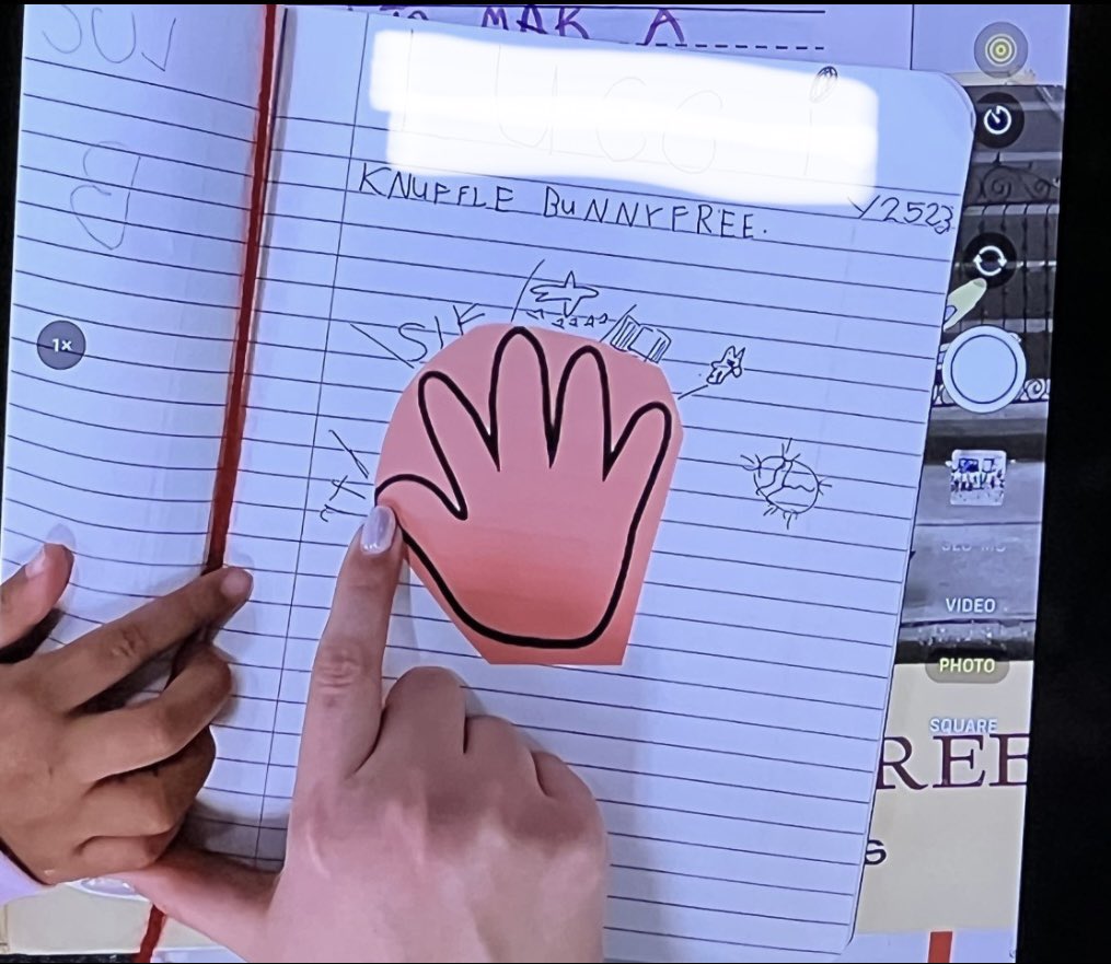 Amber Anderson tweet media