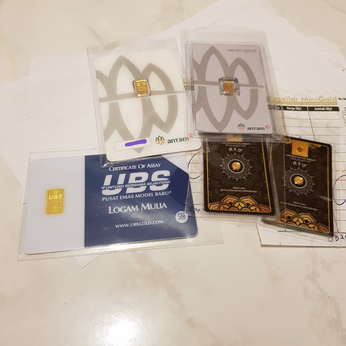 MiniGold_sby_'s tweet photo. Membeli emas adalah momentum, lebih baik memiliki ukuran logam mulia yang kecil dengan konsisten daripada kita menanti untuk membeli yang besar namun akhirnya tidak kunjung menambah gramasi atau tidak sama sekali. 
Instagram : @minigold.official.surabaya
https://t.co/nef2ngT7dP https://t.co/C72ocnIqC1