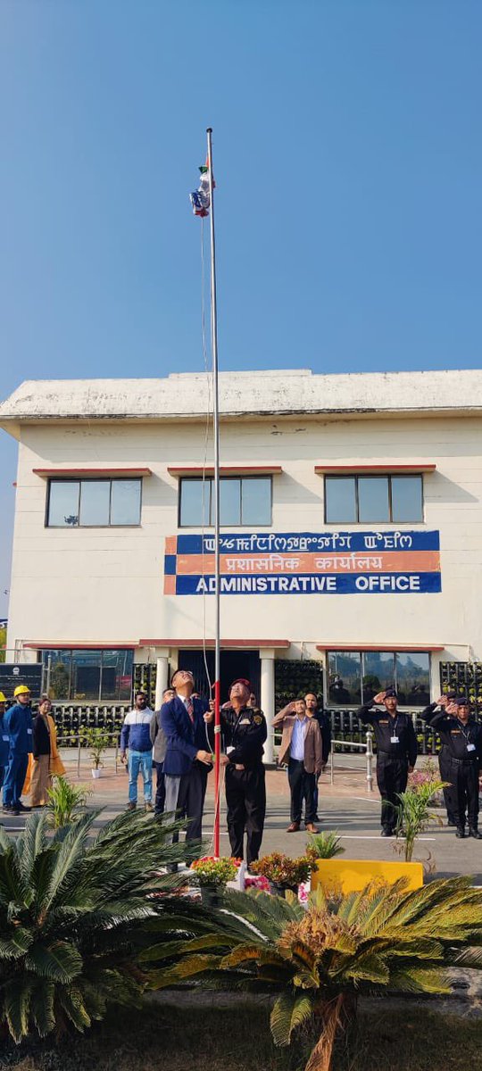 IOCLManipur's tweet photo. Unfurling of National Flag at Imphal Depot (Malom) on 26.01.2023 https://t.co/ZMtkDjUOyp