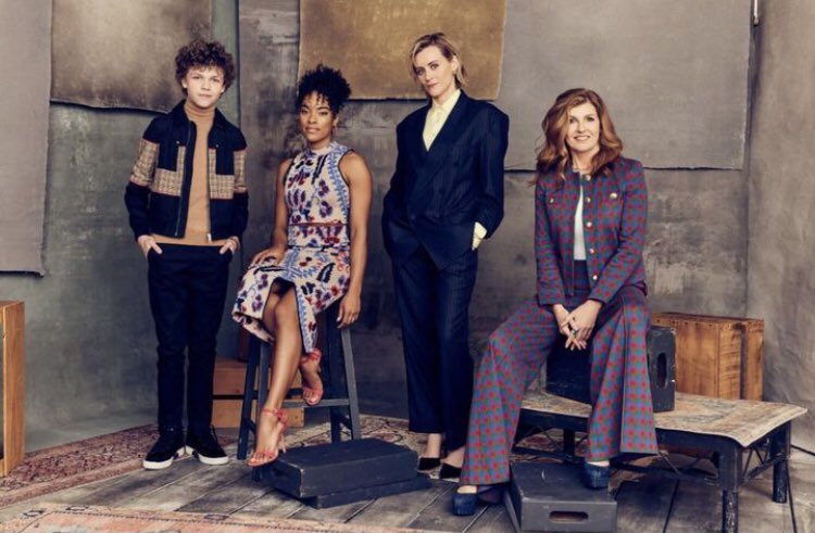 cyberportslave's tweet photo. 8 days countdown 🥰🥰🥰 @TaySchilling @AppleTVPlus
Credit : Marrten De Boer & IG / dearedwardtv
#DearEdward
#taylorschilling #tajyschilling
#conniebritton
#colinobrien
#jasonkatims
#annauzele https://t.co/uyzEIQuMnx