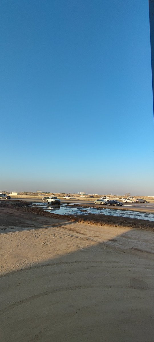 aseemsmgin's tweet photo. @JeddahAmanah requesting to take care of this road , there is water every where there is mud on the road , but the road no where to be found https://t.co/QmxxvqtVXw