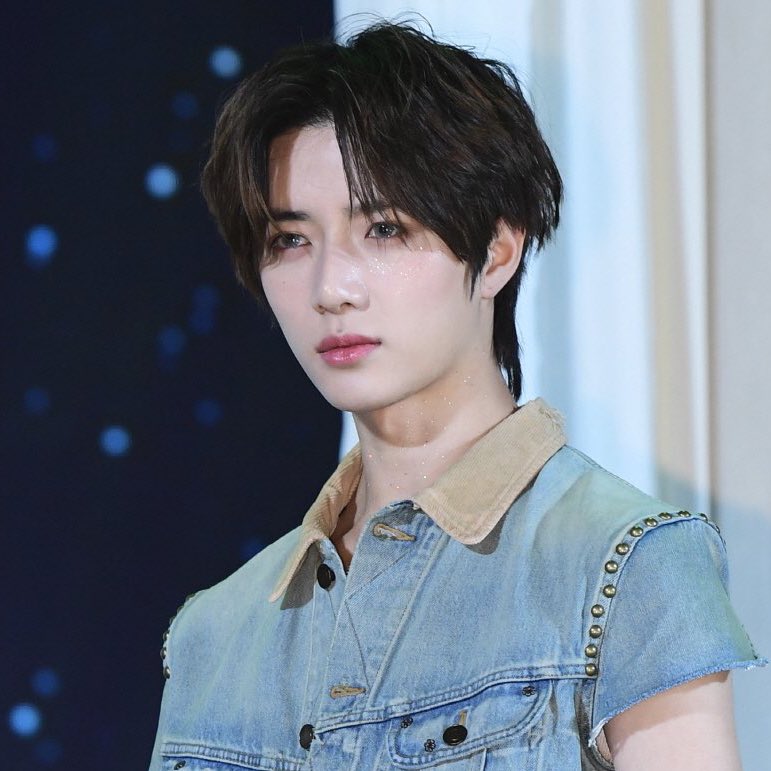 cbgvisuaI's tweet photo. THE VISUAL https://t.co/epHNxkJKmO