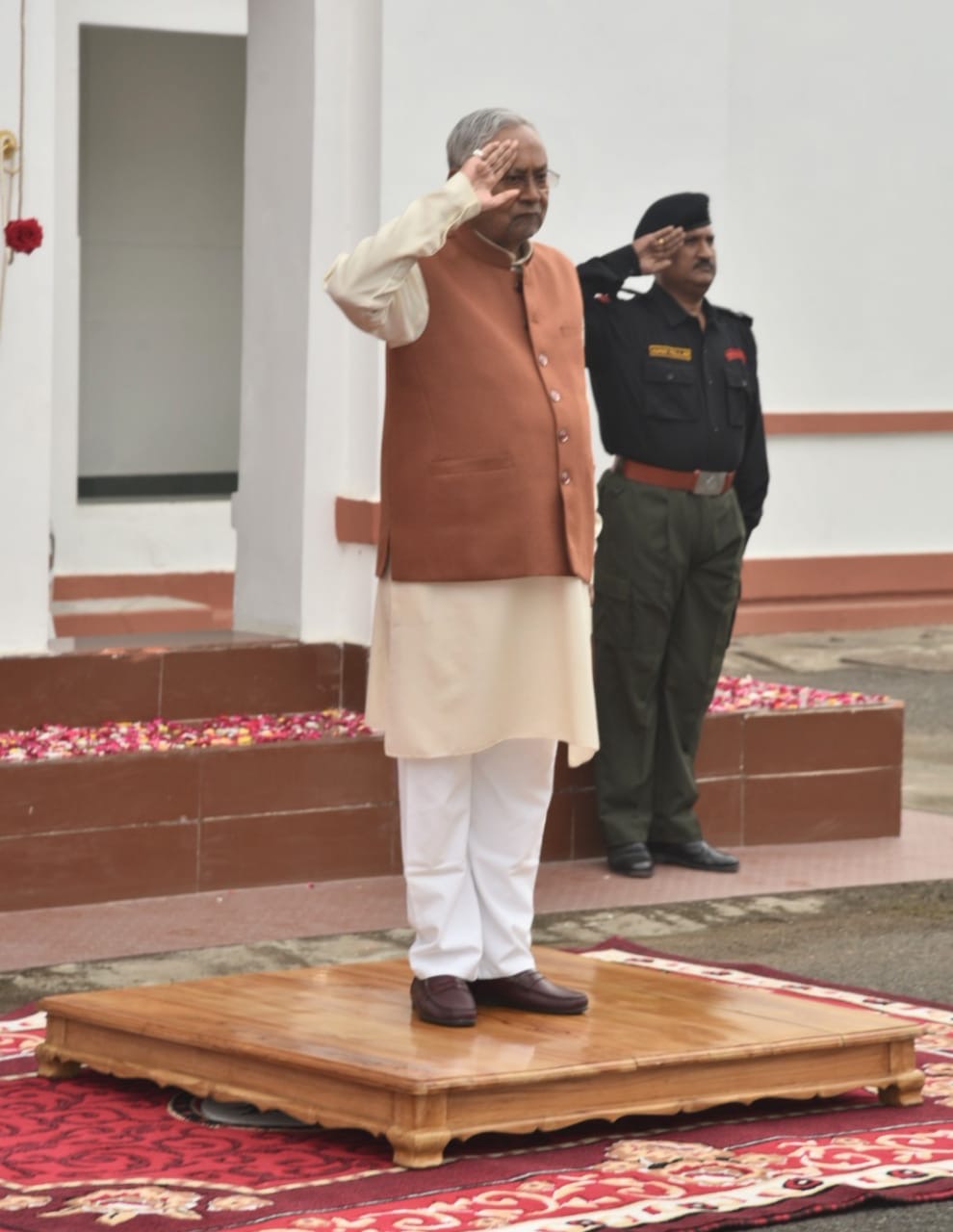 CM नीतीश ने गणतंत्र दिवस पर फहराया तिरंगा CM Nitish hoisted the tricolor on Republic Day