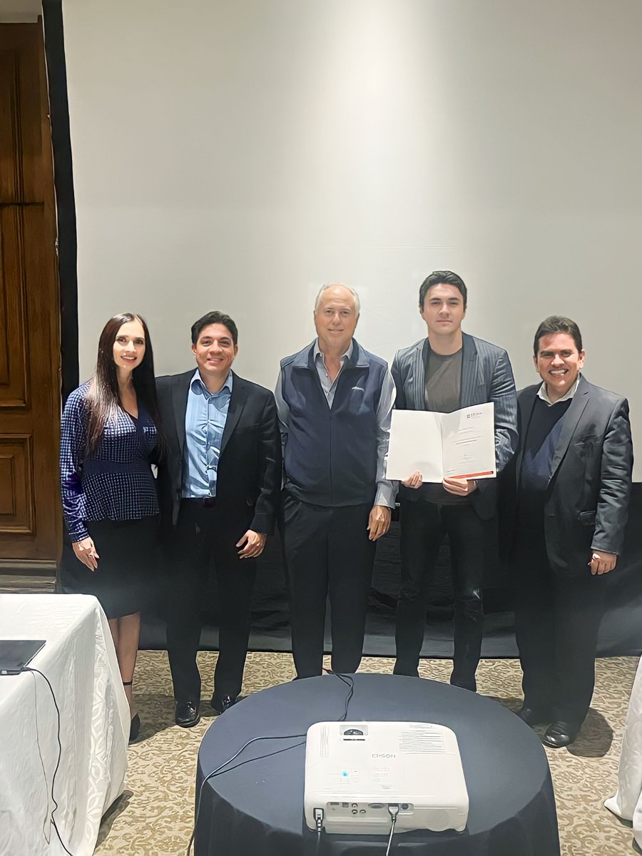 Exel del Norte tweet media