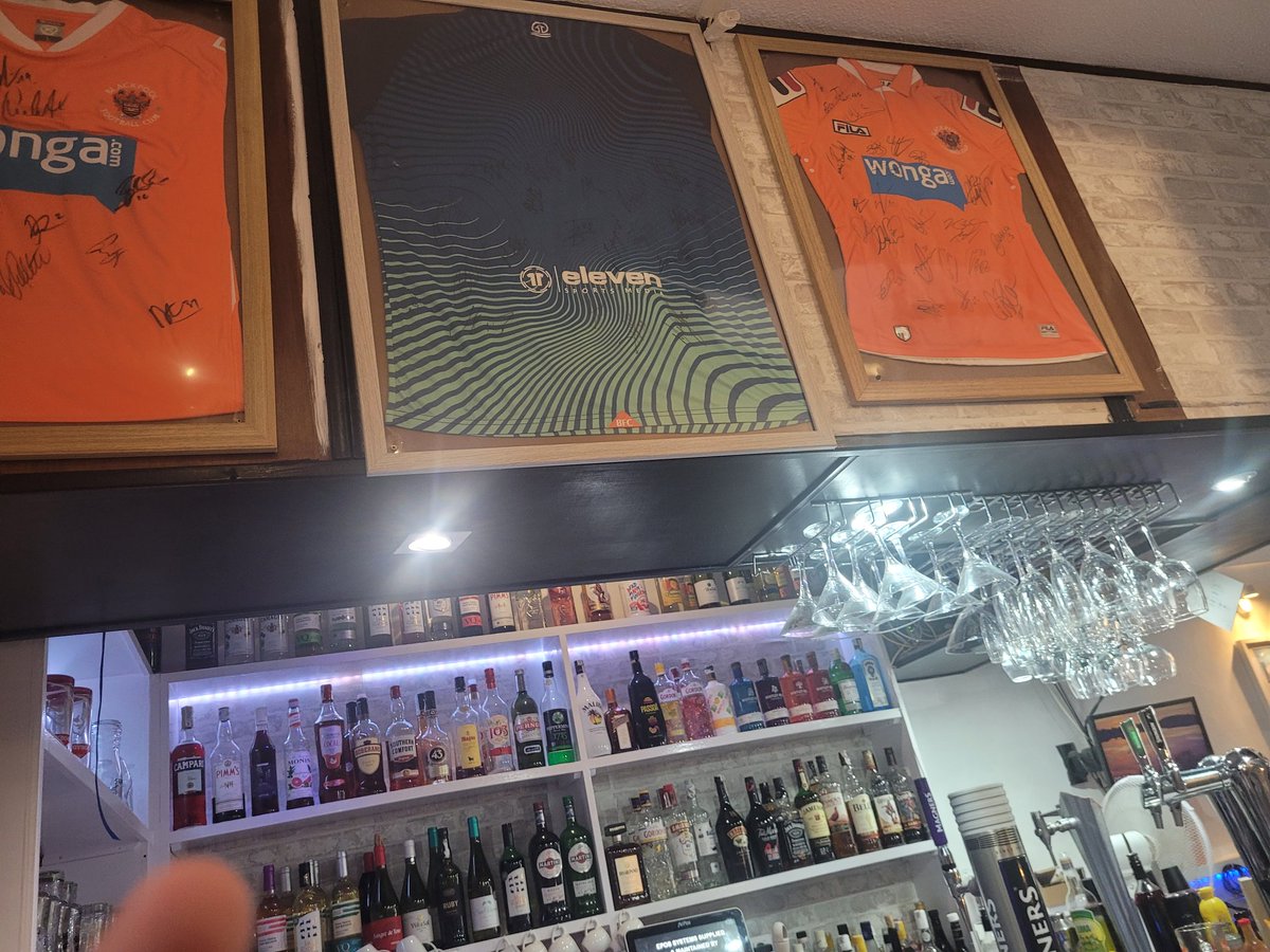 This weekend we will be showing both early games and Southampton v blackpool at 3pm with commentary. This kitchen is now open with our fantastic new chef. Hopefully leigh will be there supporting the pool all the way to the  5th round.