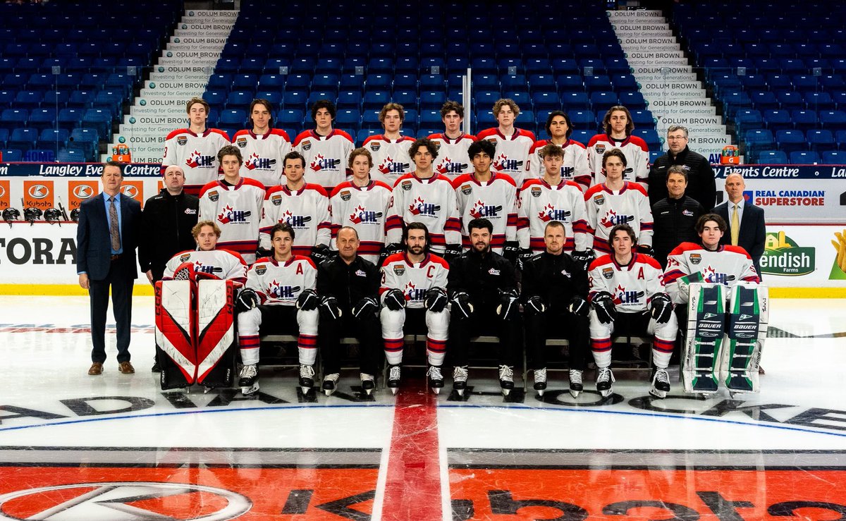 WHLGiants's tweet photo. Choose your team ⚪️🔴 https://t.co/6uvSDRmwto