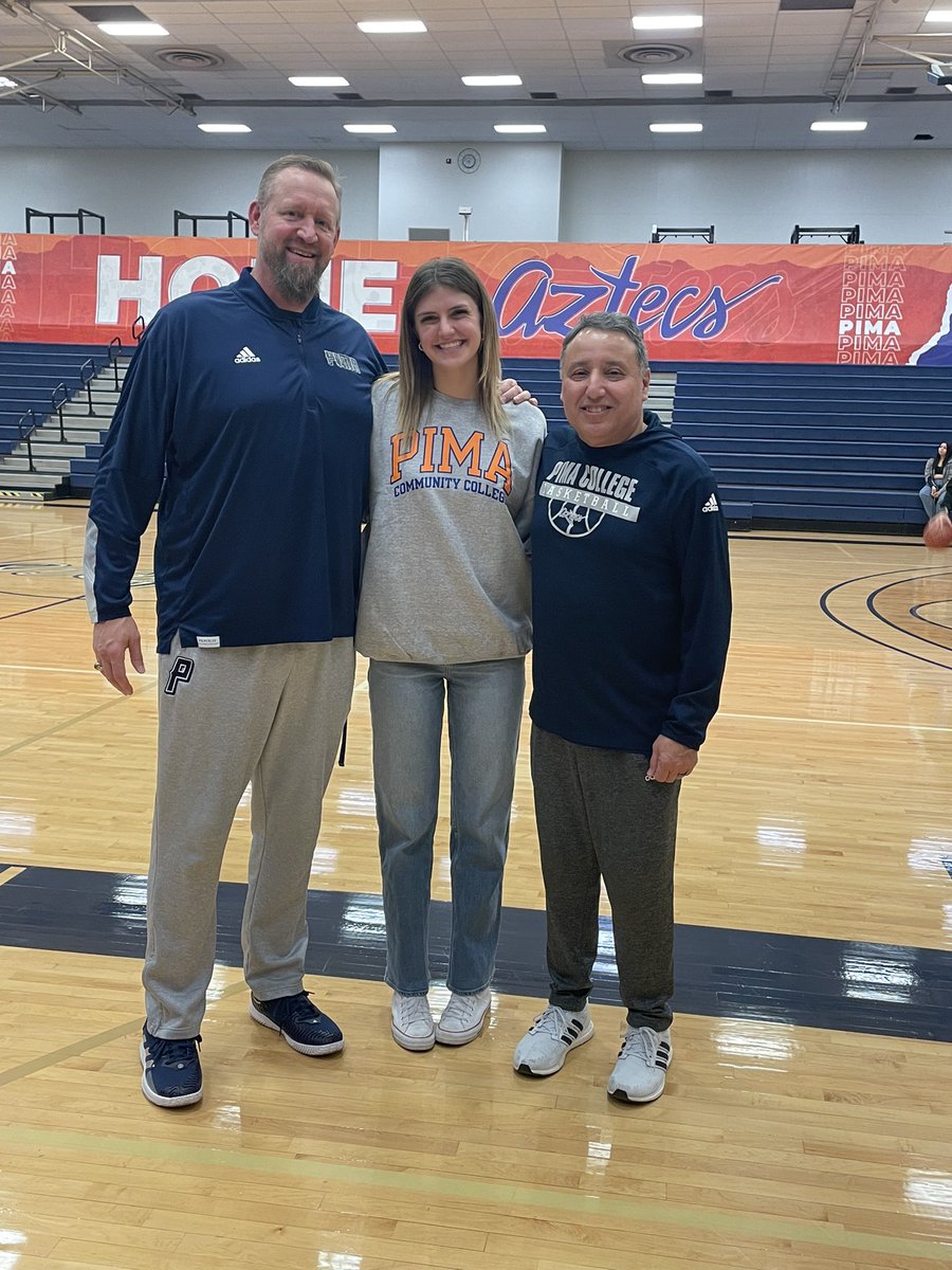 rorihoffmeyer tweet media