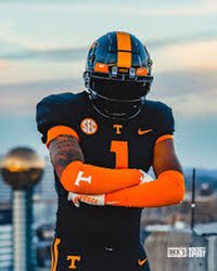 After a great conversation with @AaronAmaama I am blessed to have received an offer from the University of Tennessee! Go vols🧡🧡@bangulo @cavemanfootball @RivalsFriedman @ChadSimmons_ @AlphaRecruits15 @stroformance