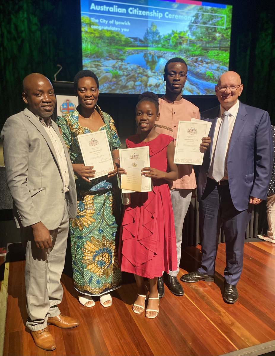ShayneNeumannMP's tweet image. Congrats to the 129 new Aust citizens from 36 nations who’ve made the Ipswich region home. 

@IpswichCouncil Div 2 Councillor Paul Tully celebrates multiculturalism on his tie #citizenshipceremony.