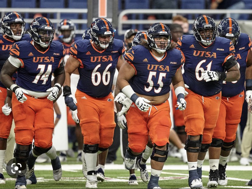 lilbigperk's tweet image. #AGTG I’m truly Blessed to receive my first D1 Offer from University of Texas at San Antonio !! 🔵🟠@KurtTraylor @CoachTraylor @UTSAFTBL @CoachJAlvarez @Coach_MasonHite @MarshallMavFB @Coach_J81 @COACHHAMMOCK