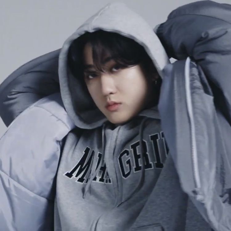 daily changbin🤍 tweet media