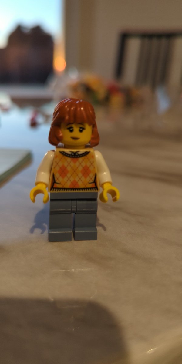 erikgallisa's tweet photo. Karen Lego https://t.co/EzPTVgAS3V
