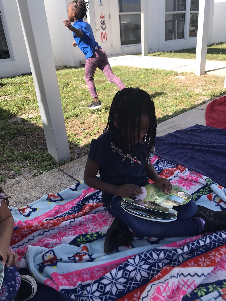 BlakeIonie's tweet photo. That’s what happening @VillageAcademy #princpaldixon https://t.co/sM2GgKKdeY