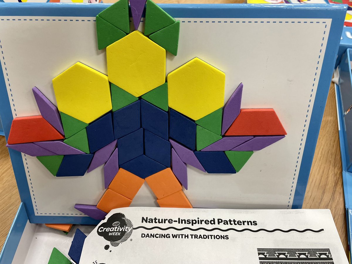 OwlsLoveBooks's tweet photo. Students in the #angeloakes library enjoyed using geometric patterns to showcase the beauty of nature during today’s #CrayolaCreativityWeek challenge highlighting #FindingMyDance by Ria Thundercloud!
#OwlsLoveBooks
#ThankYouCrayola
@VOCALCCSD https://t.co/n8bIHx6nrC