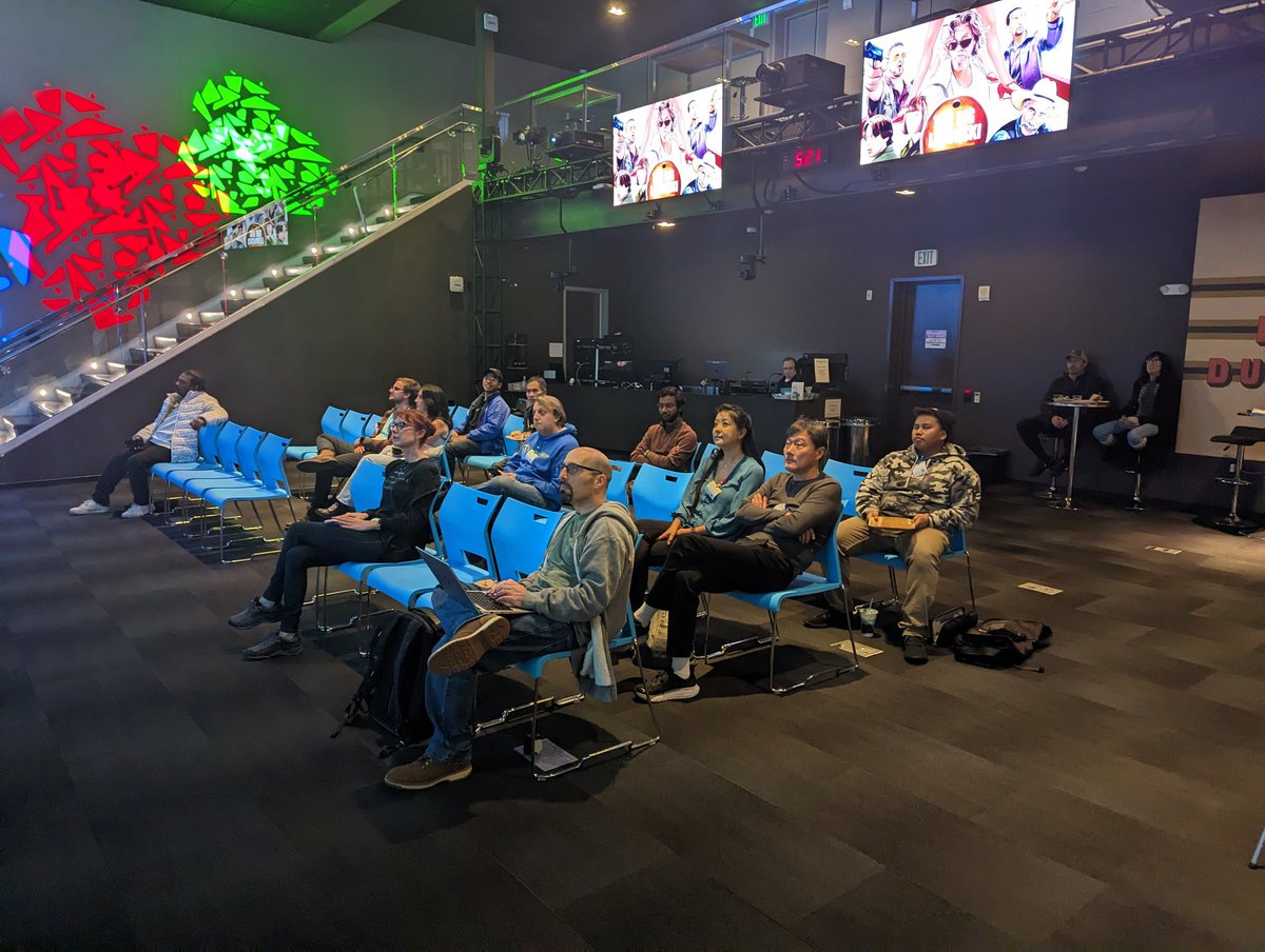 Getting ready to hear the keynote. #FlutterForward <a href="/GoogleDevsNA/">Google for Developers Communities - North America</a>
