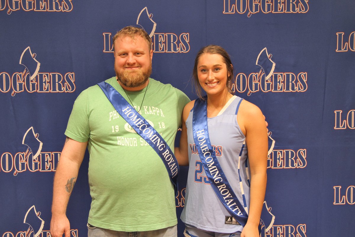 LincolnLand's tweet photo. Josh Hughes and Marley Smith are LLCC's 2023 Homecoming Royalty! #homecoming #loggers https://t.co/sBHQN5c3UL
