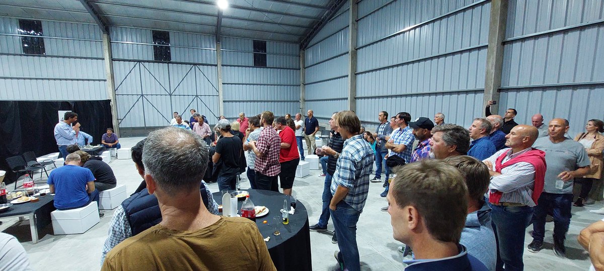 Felicitaciones <a href="/NairSrl/">Agro La Nair SRL</a> por los 10 años y por la nueva casa!
Y gracias por hacernos parte del equipo de trabajo!