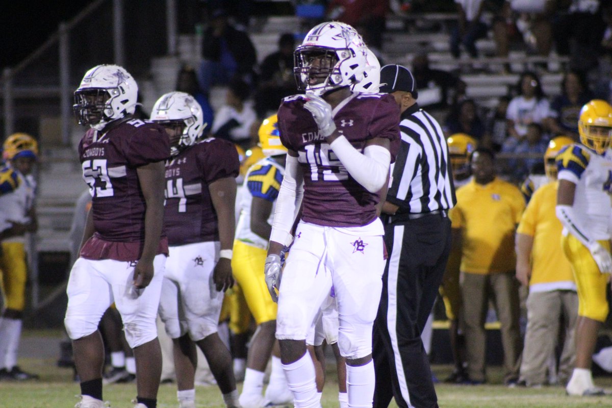 VarianTerry8's tweet photo. Still looking for a dawg check out my season highlights 😈‼️ @CoachKaz352 https://t.co/i3ugCzATIH