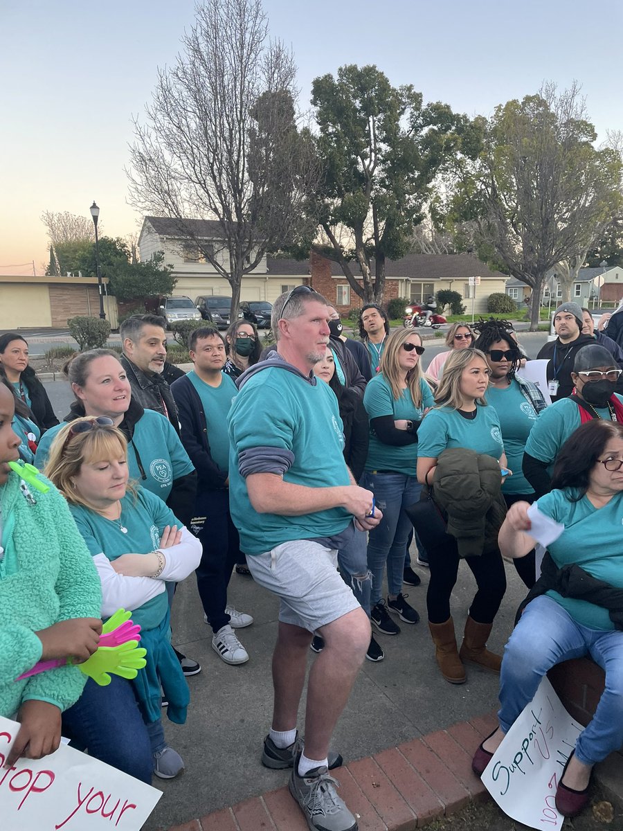 WeAreCTA's tweet photo. Our students deserve the best! @PittsburgEA educators are rallying today to call on @PittsburgUSD to invest in hiring and retaining the quality educators that students deserve. #WeAreCTA #ForOurStudents https://t.co/Tiys5BwjSU