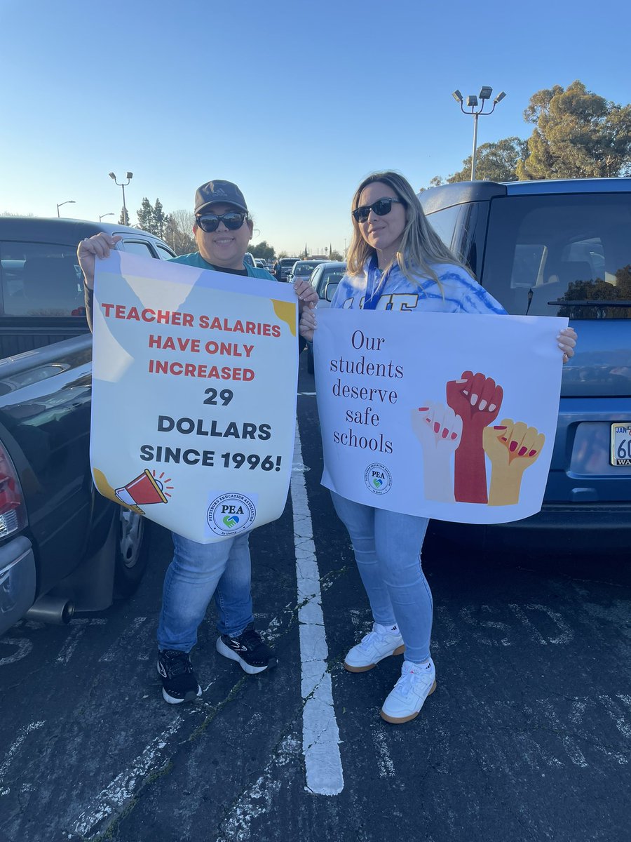 WeAreCTA's tweet photo. Our students deserve the best! @PittsburgEA educators are rallying today to call on @PittsburgUSD to invest in hiring and retaining the quality educators that students deserve. #WeAreCTA #ForOurStudents https://t.co/Tiys5BwjSU