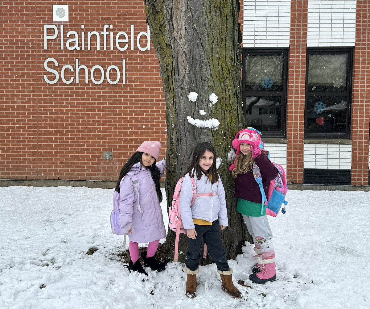 MsWendySLopez's tweet photo. @62Plainfield  Peacemakers ✌🏻💚 Snowy day❄️ https://t.co/szMQstRCK3