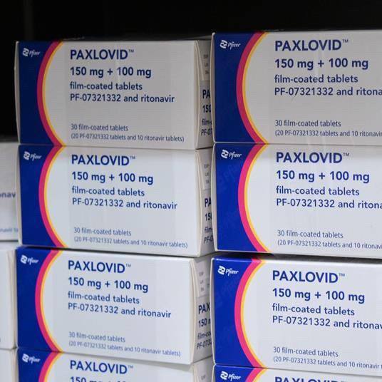 omarvera1996's tweet photo. #Paxlovid #paxlovid代购 #辉瑞特效药 #辉瑞新冠药 #新冠特效药 #新冠 目前有大量现货，需要的可以联系我 可以验货，也可以货到付款 量大从优 https://t.co/KeYTMDgfKh