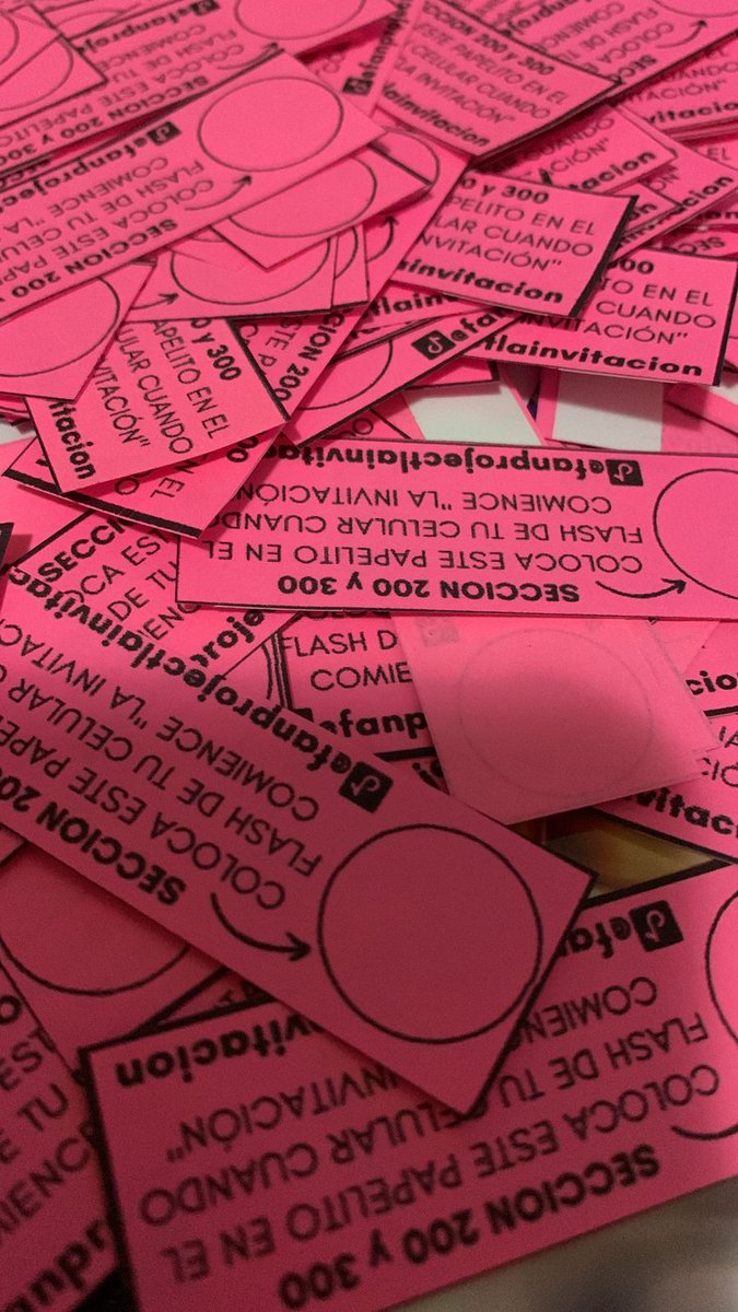PinKenini's tweet photo. Ya nos estamos preparando para el fan project de la invitación en el auditorio del concierto de Kenia Os 
✨️ Únete ✨️ https://t.co/YsR7O1HTiq