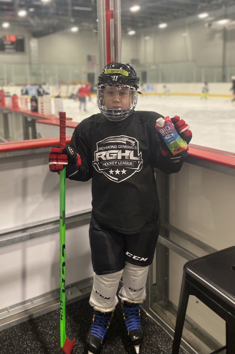puckstopr31's tweet photo. @BioSteelSports #ItsJustTheTruth #TeamBioSteel 💦 🏒 https://t.co/IPyPXrhnFr