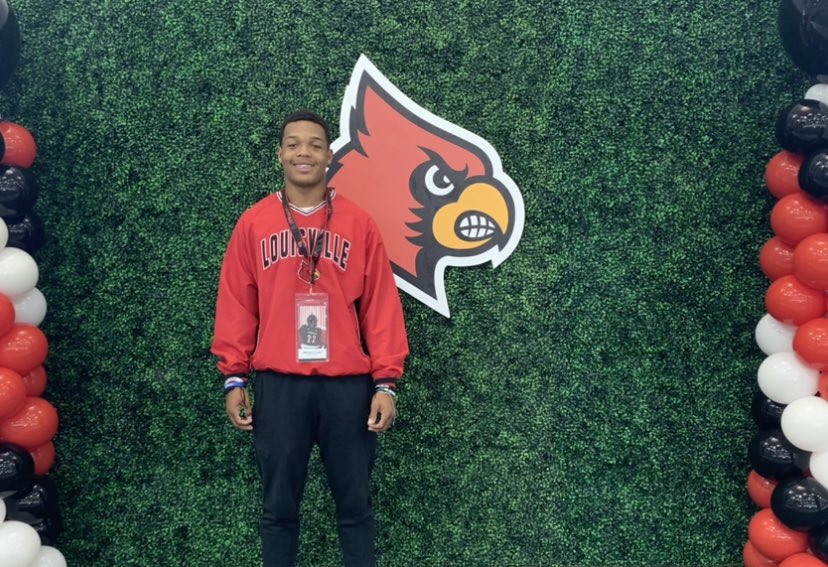 After a great conversation with <a href="/pete_nochta13/">Pete Nochta</a> I’m proud to announce that I have received an offer to the University of Louisville <a href="/uofl/">University of Louisville</a> <a href="/JeffBrohm/">Jeff Brohm</a> <a href="/55CoachJohns/">Derek Johns</a> <a href="/UCHSathletics/">UCHS Athletics</a> <a href="/UCBraves/">Union County Braves Football</a> <a href="/WestKYSportsNet/">West KY Sports Network</a>