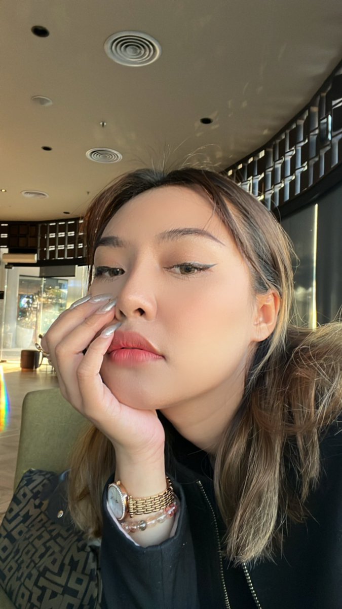 Earendel_jamyy's tweet photo. No more sad 
No more tears 
No more trust 
No more believe 
For someone that abandoned me 
#Thailandgirl  #brokenheart https://t.co/WCpBLZ40lk