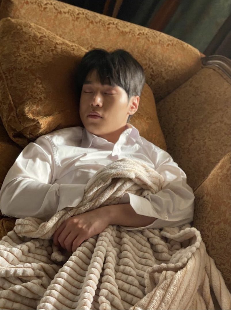 YooSaeVN's tweet photo. He looks like he slept very ưell😂
 #kangyooseok https://t.co/obeX6aB2gk