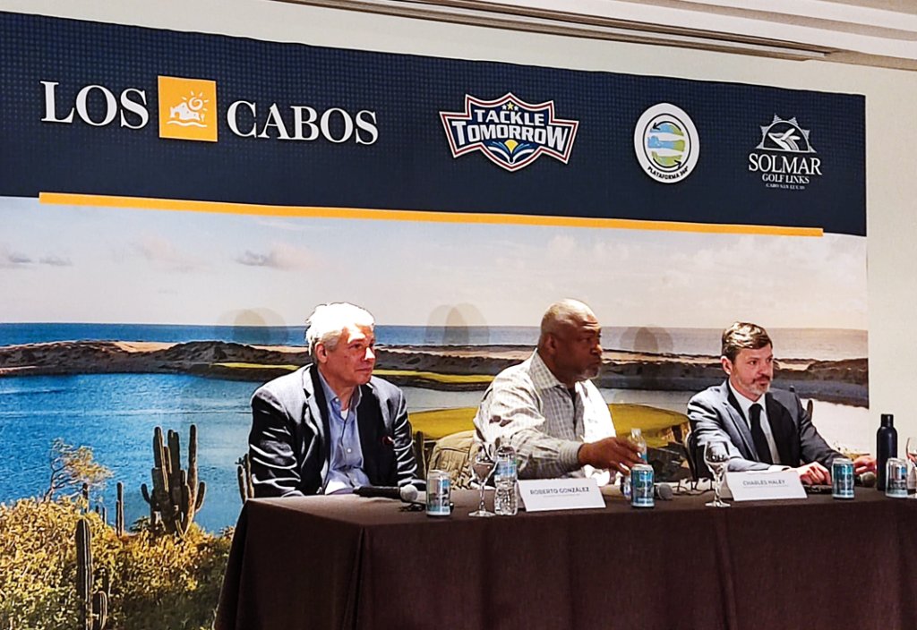 CartaMexico's tweet photo. Charles Haley y estrellas de la NFL estarán en Los Cabos apoyando a niños. Entérate de este evento altruista: 
https://t.co/Mj7zEDARtt
@TackleTomorrow 

#tackletomorrow #altruismo #ApoyoALaComunidad #LosCabos #CharlesHaley #nflfootball #NFLMX #mexicoalacarta https://t.co/mJHmfWKdAI