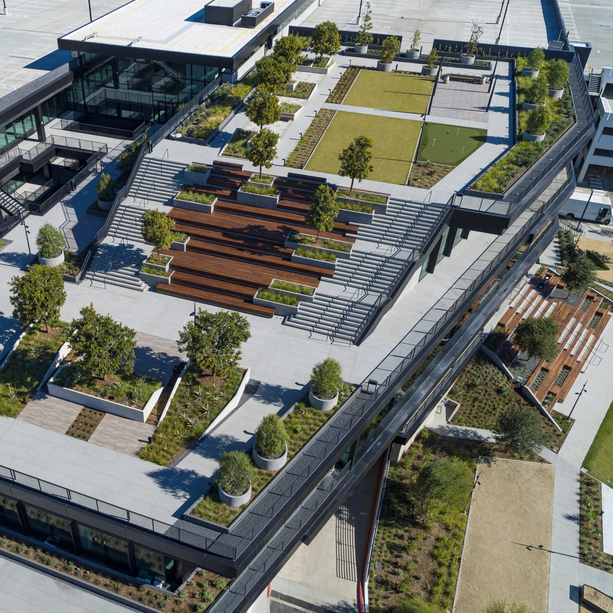 HudsonPPI's tweet photo. We incorporate biophilic design elements across our portfolio to bring the natural environment closer to tenants and clients and to support overall well-being. Here are some examples at Harlow, One Westside and 505 First! #BetterBlueprint https://t.co/R2EzKyvUrF