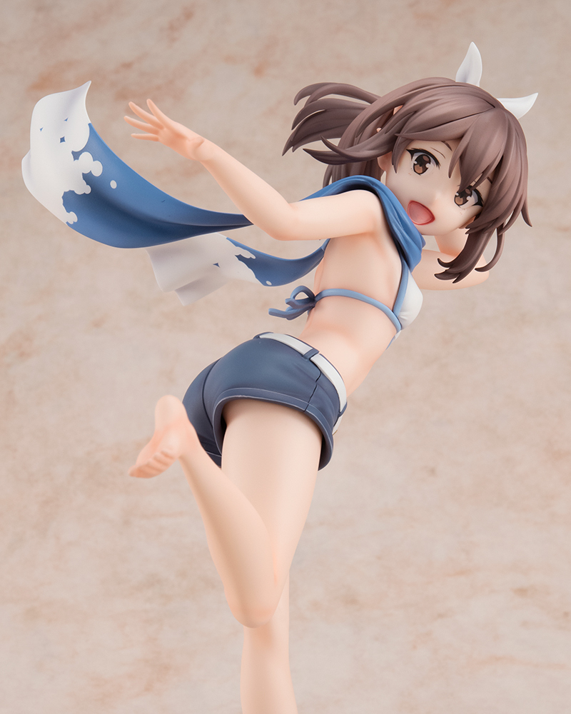 防振り2』水着装備のサリーがフィギュアに！ マフラーとホット